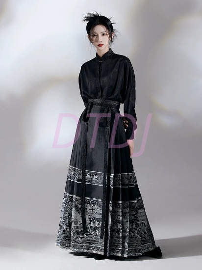 Picture of Traditional Chinese MaMian Skirt with Elegant Design - Horse Face Skirt